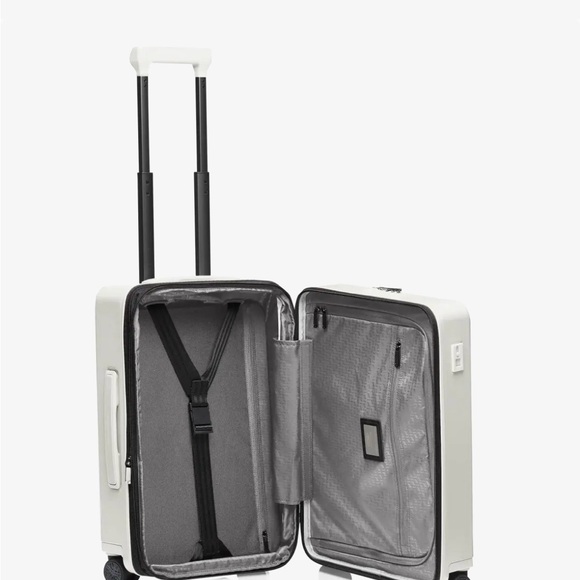 Porsche Design White Luggage - Picture 3 of 14